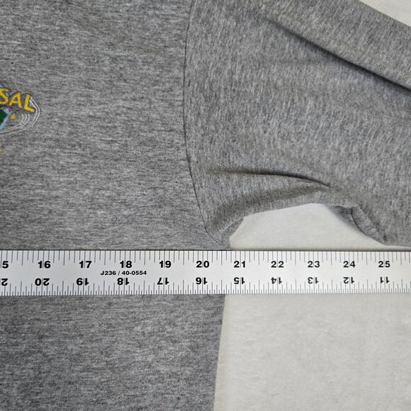 VTG Universal Studios Tshirt Embroidered Logo Mens Large Heavyweight Cotton 0811 - Picture 6 of 8